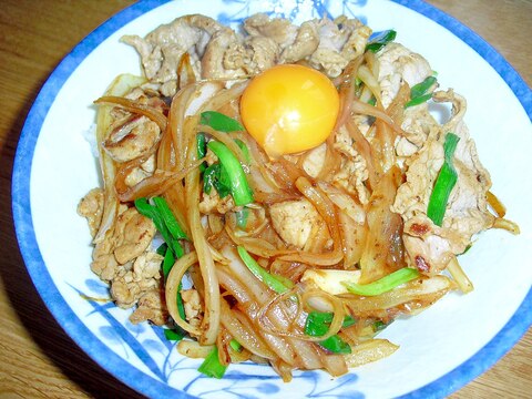 がっつり男子めし♪我が家の“豚焼肉丼”